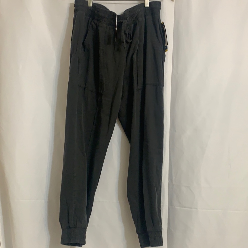 GAP JOGGERS SIZE M